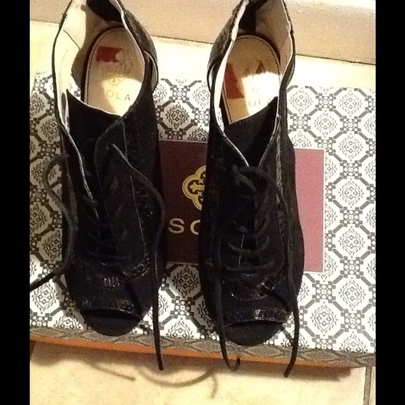 Lace up high heels