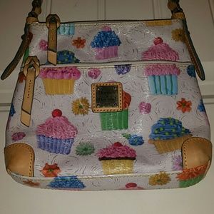 Dooney& Bourke cupcake crossbody bag
