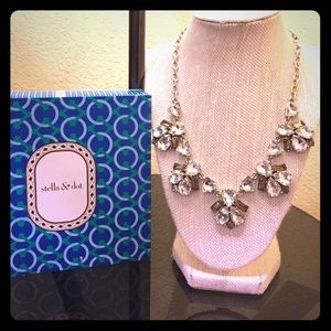 Lila crystal necklace