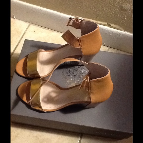 Sandles