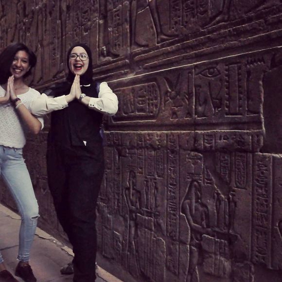 Meet your Posher, Manal