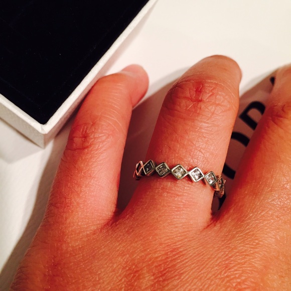 CZ Pandora ring. - Picture 2 of 3