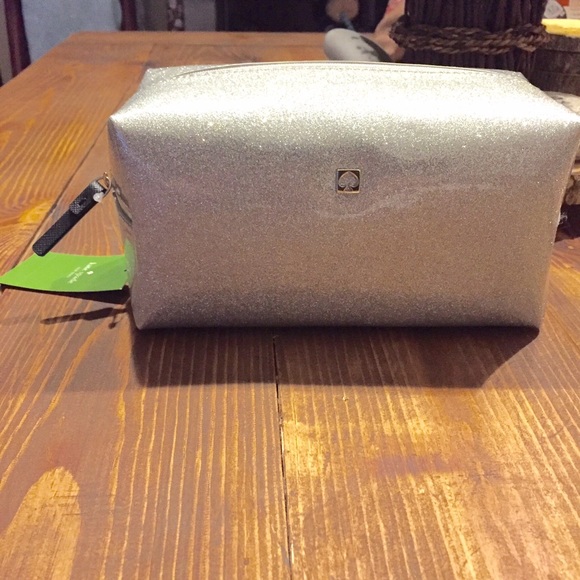 NWT Kate Spade Davie makeup cosmetic bag