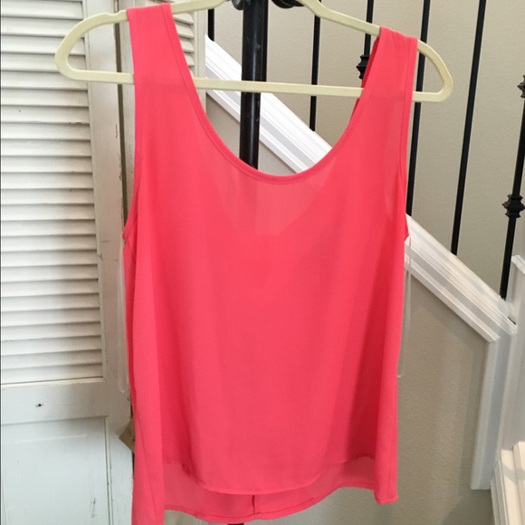 Coveted Clothing | Strawberry bow tank sz M - Picture 4 of 4