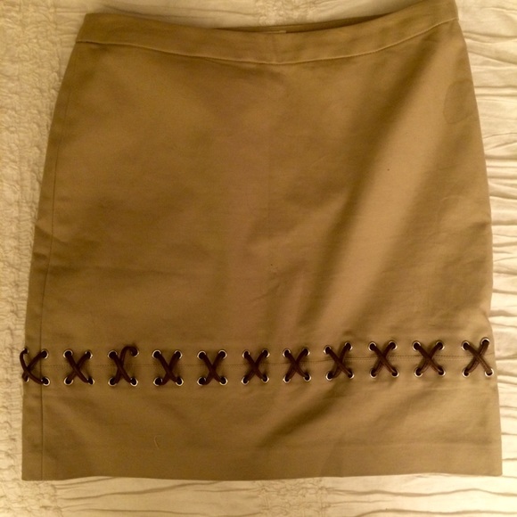 MICHAEL Michael Kors Size 2 Tan Pencil Skirt - Picture 3 of 4
