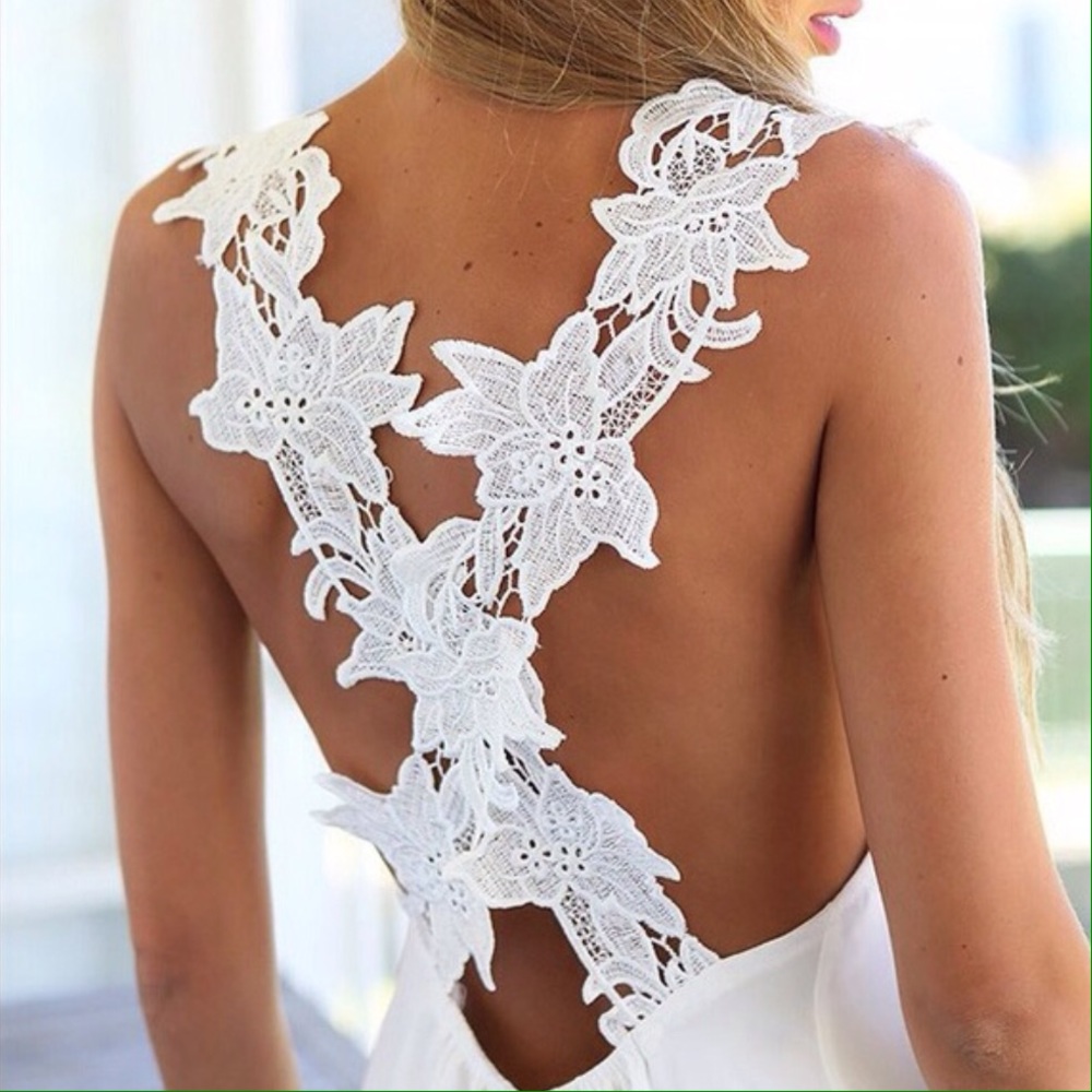 009 SALE!! embroidery dress👛 - Picture 2 of 3