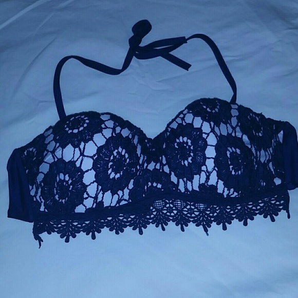 New bikini top size S