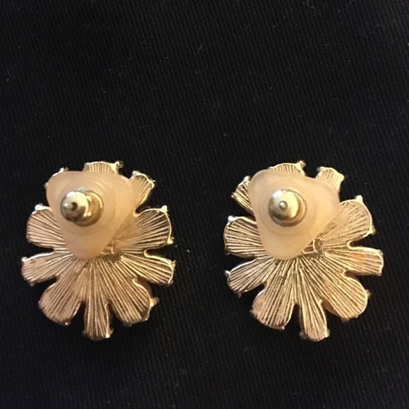 ⚡️ SALE ⚡️ Vintage LCI Liz Claiborne Earrings - Picture 2 of 3