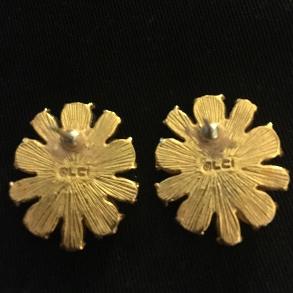 ⚡️ SALE ⚡️ Vintage LCI Liz Claiborne Earrings - Picture 3 of 3
