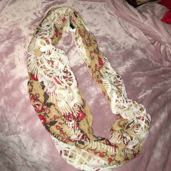 Infinity Scarf - Picture 2 of 3