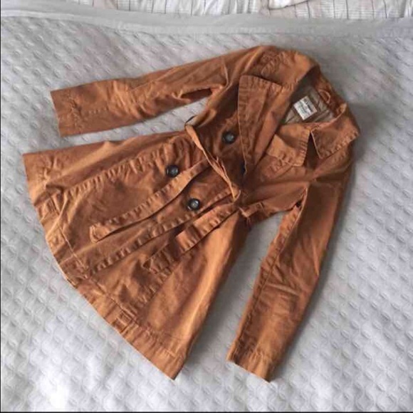Trench style jacket with belt