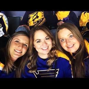 Meet your Posher, Whitney