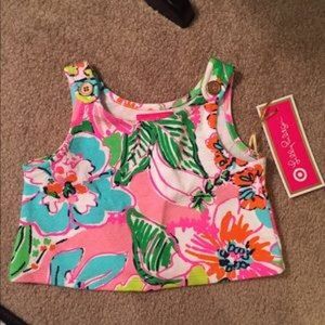 NEEDS TO GO!! lily Pulitzer crop top