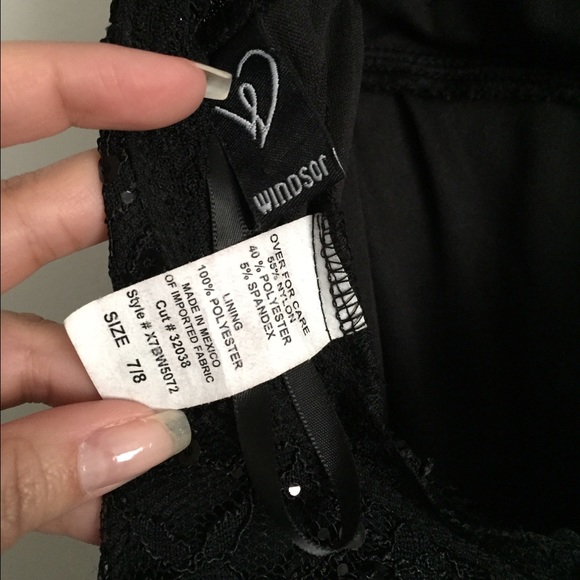 Stretch black lace w/ some sequin fitted dress - Picture 4 of 4