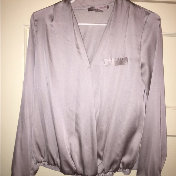 Silk/cotton silver blouse.