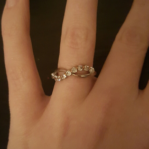 Infinity ring