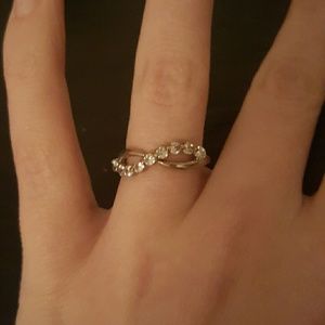 Infinity ring