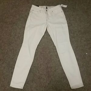NWT GAP legging fit skinny jeans