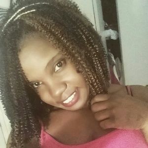 Meet your Posher, Kenia