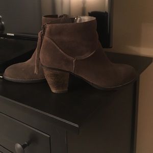 Steve Madden booties