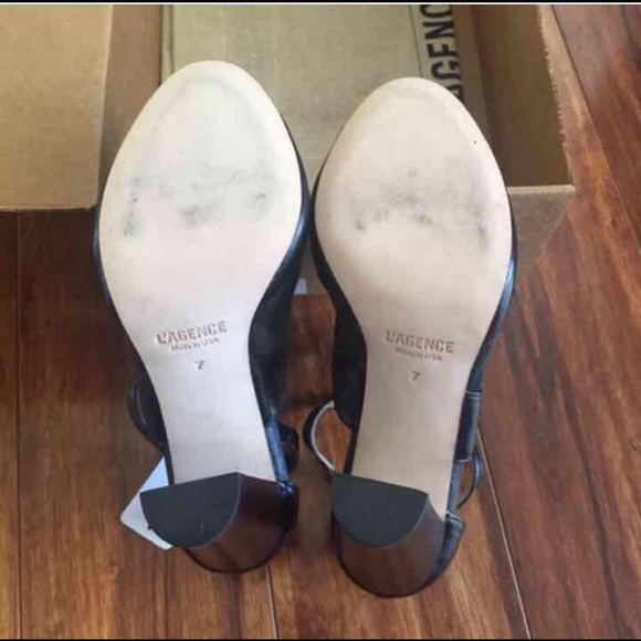 Designer leather heels - Picture 2 of 3