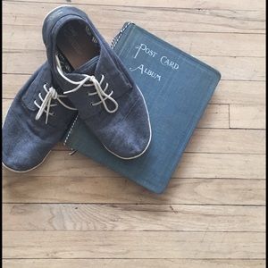 TOMS Blue Men's  "Movember" lace up shoes.