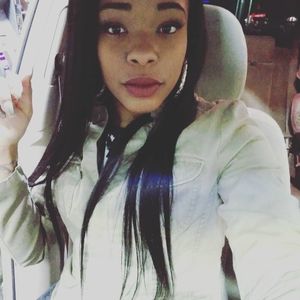 Meet your Posher, Aygee