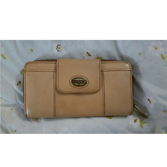 Fossil Genuine Leather Wallet in Camel