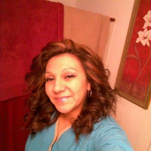 Meet your Posher, Alma