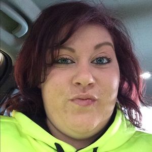 Meet your Posher, Carissa