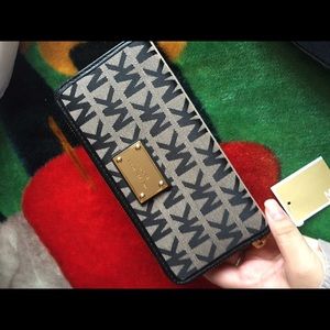 MK WALLET