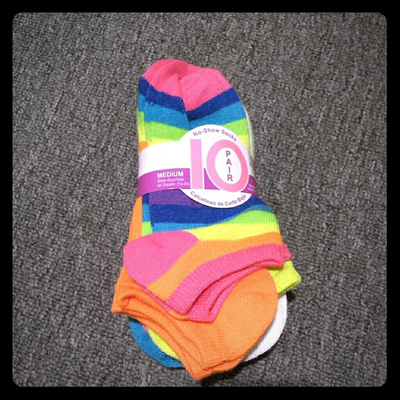 No show socks 9 pairs. Brand new