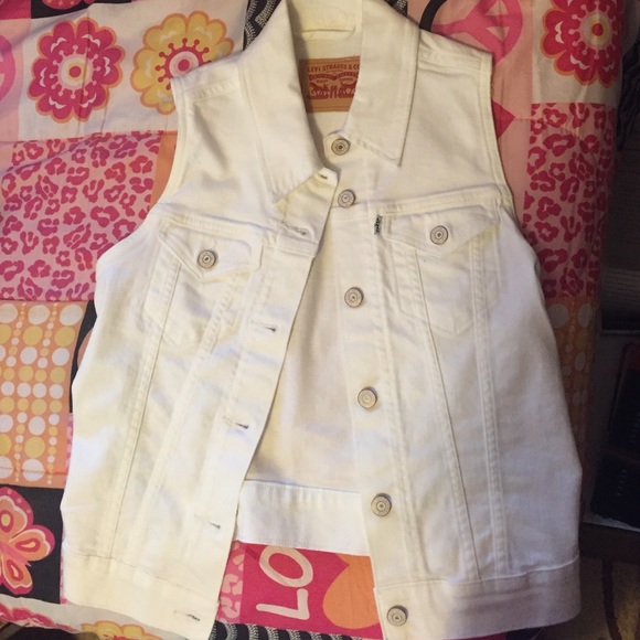 white trucker vest