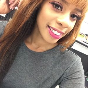 Meet your Posher, Cella