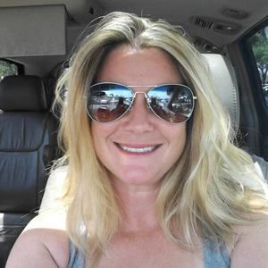 Meet your Posher, Denise