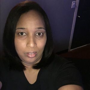Meet your Posher, Carla