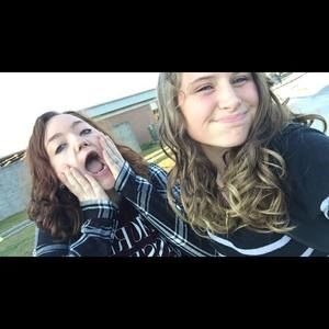 Meet your Posher, Kendra