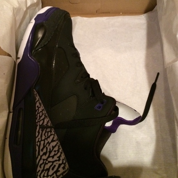 Jordan's - Picture 3 of 4