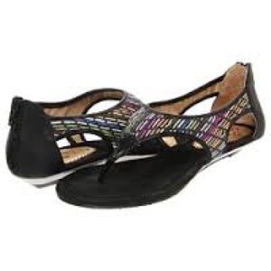 NWT Poetic Licence leather thong sandals