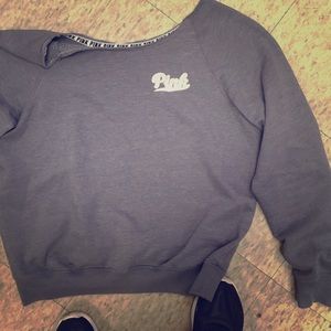 VS crew neck