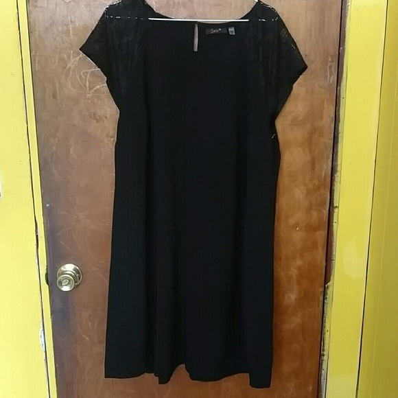 Black shift dress