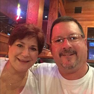 Meet your Posher, Elisa