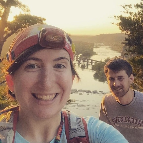 Meet your Posher, Kayla - Picture 2 of 4