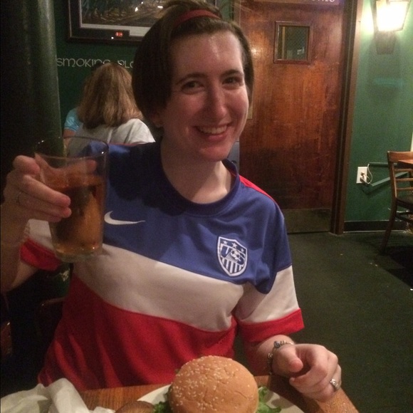 Meet your Posher, Kayla - Picture 3 of 4