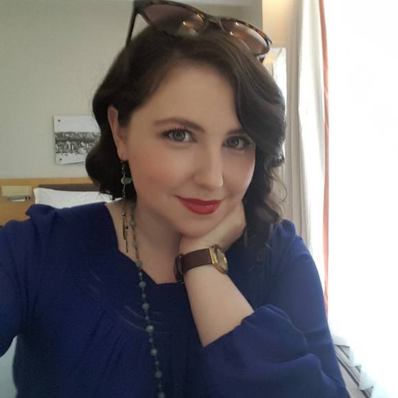 Meet your Posher, Sara - Picture 1 of 1