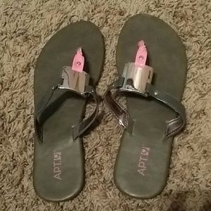 Dressy flip flops