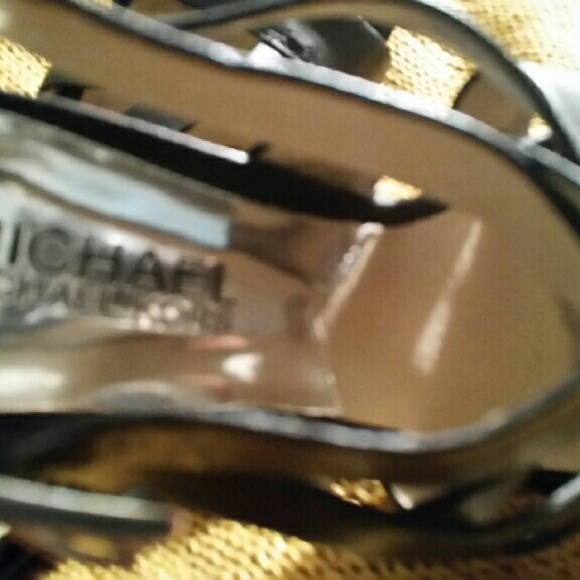 Micheal Kors Shoes - Picture 4 of 4