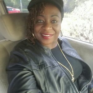 Meet your Posher, Toya