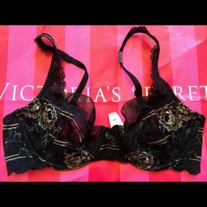 🆕💟Victoria Secret Unlined Demi Bra💐🎉