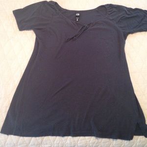 Vintage Soft t-shirt with tie detail.